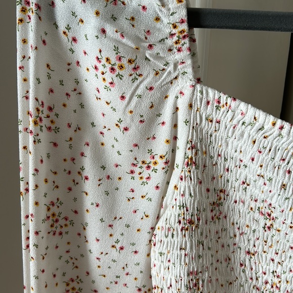 NWT Cupcakes and Cashmere Top - Picture 2 of 6